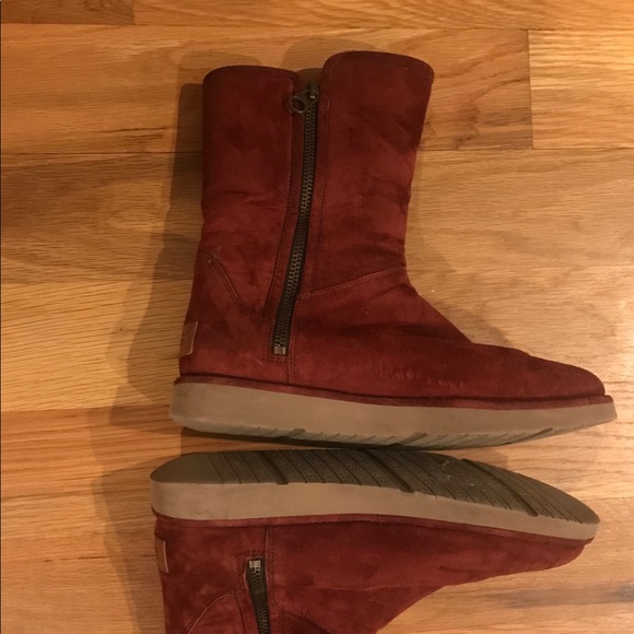 UGG Made in Italy Size 8 Burgundy-Rust Color - Picture 4 of 8